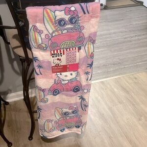 Hello Kitty Plush throw summer !